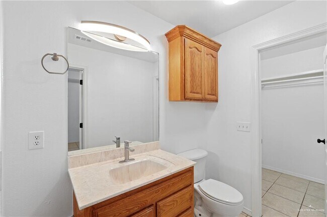 Building Photo - 25 Via Cantera Dr