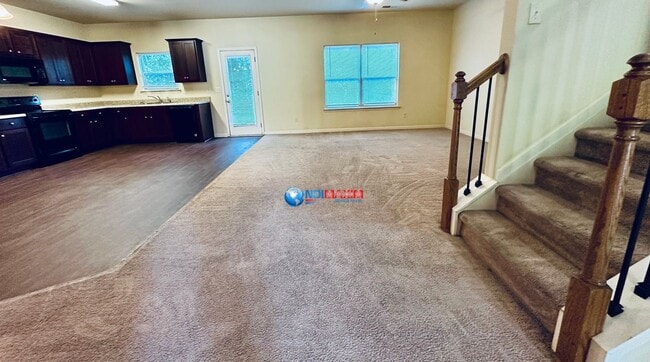 Building Photo - Spacious 4-bedroom house in Lawrenceville