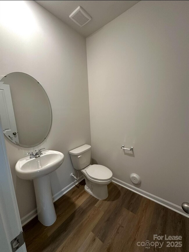 Building Photo - 118 Way Cross Ln