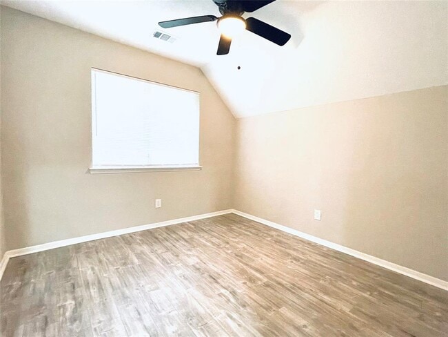 Building Photo - 16303 Napa Vine Dr