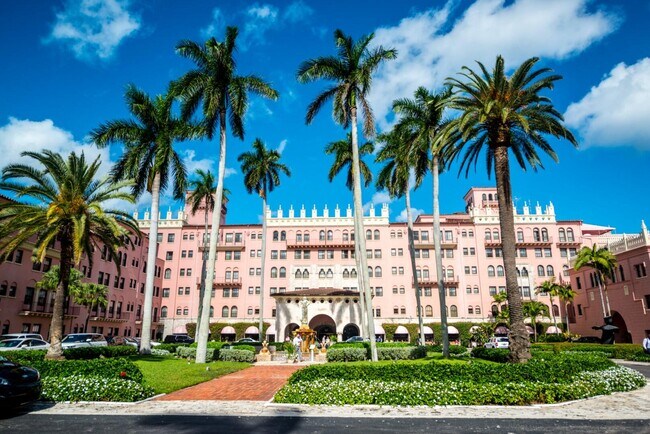 Building Photo - 2871 N Ocean Blvd