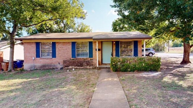 Building Photo - W. Terrace Drive 3115