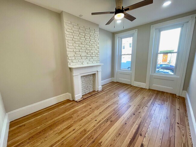 Building Photo - 357 8th St