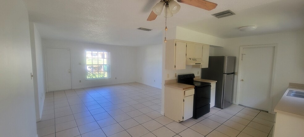 Building Photo - 495 Fort Smith Blvd