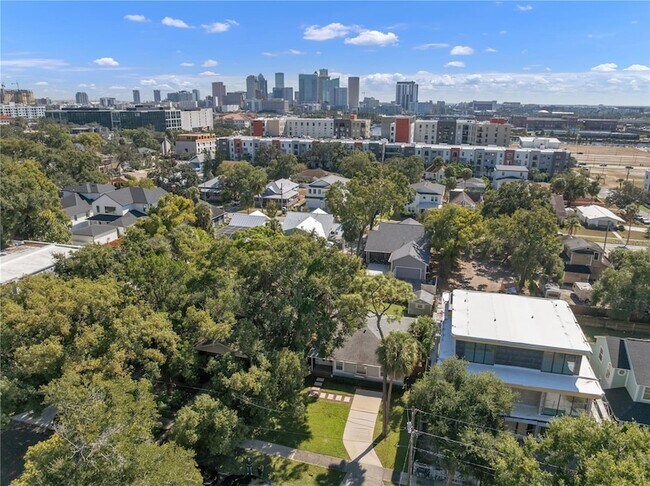 Building Photo - 314 W Frances Ave