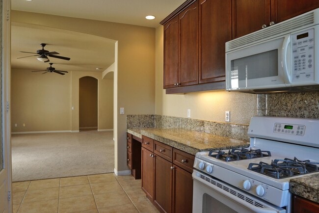 Building Photo - 67988 Cancha Cheyene