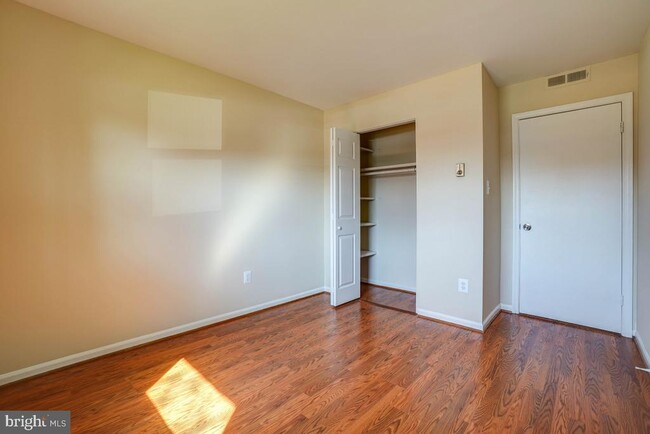 Building Photo - 504 S Harrison Rd