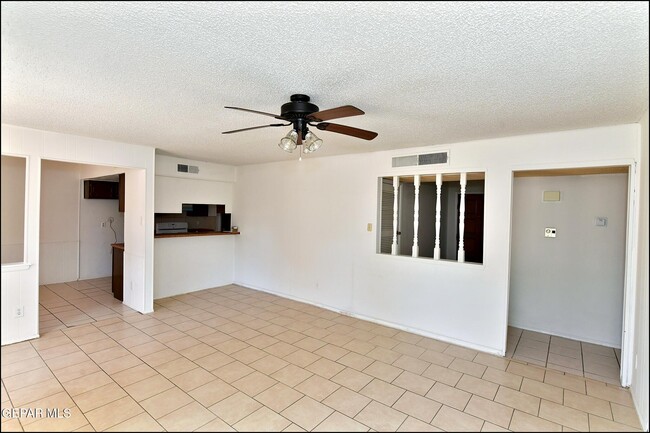 Building Photo - 3565 Breckenridge Dr