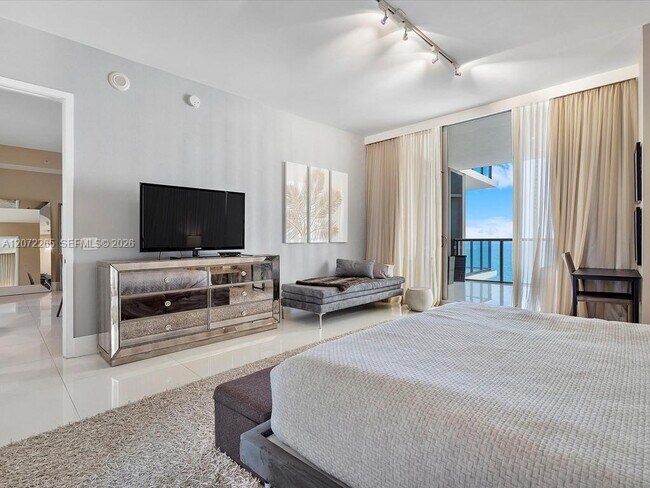 Building Photo - 9705 Collins Ave