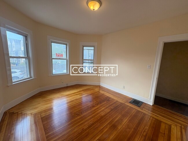 Building Photo - 39 Jackson Rd