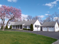 Building Photo - 53 Stonehedge Dr S
