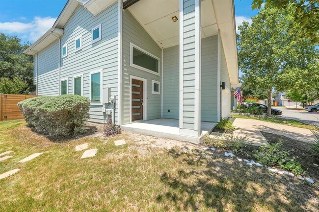 Building Photo - 7408 Brynner St