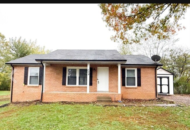 Primary Photo - 3 Bedroom 2 Bathroom Home!!