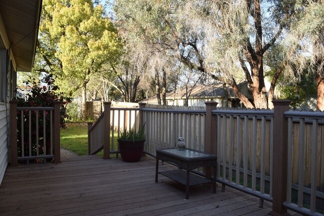 Building Photo - 7043 Zeeland Dr