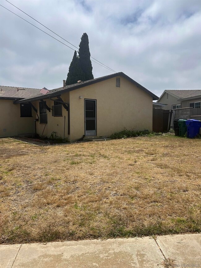 Building Photo - 2862 Mimika Pl