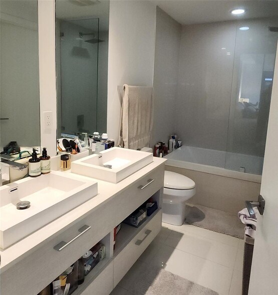 Building Photo - 45 SW 9th St