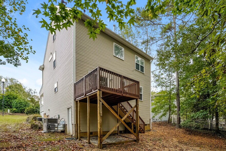 Building Photo - 146 Willowbrook Cir