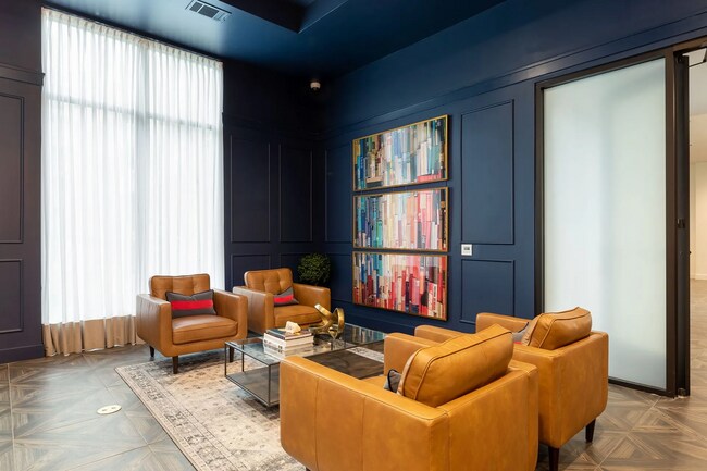 Building Photo - 401 Hemphill St