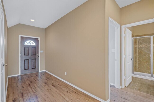 Building Photo - 18601 Pencil Cactus Dr