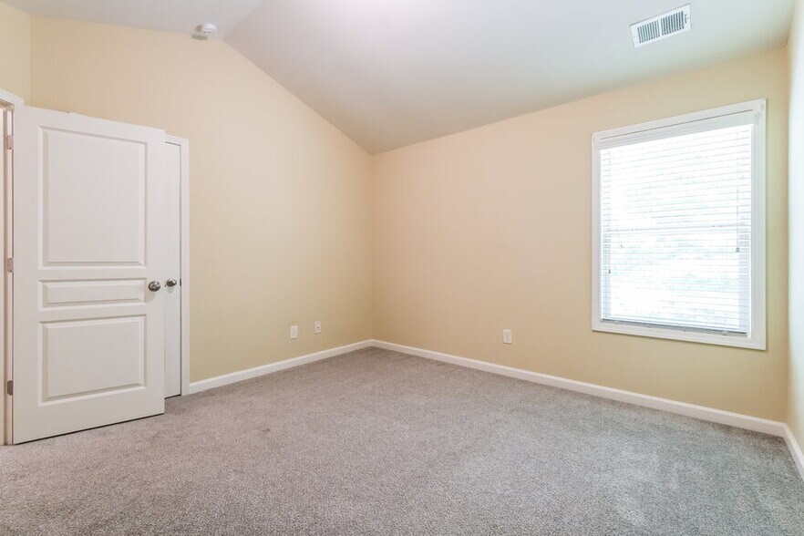Building Photo - 775 Westmoreland Ln NE