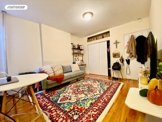 Building Photo - 448 W 55th St