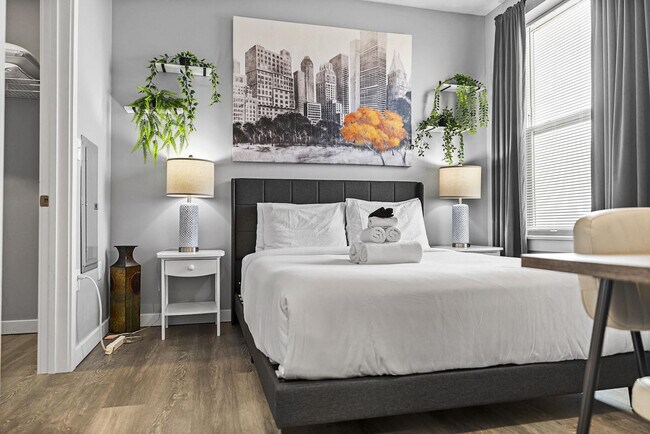 Building Photo - 95 Broadway-SI ID1240304P