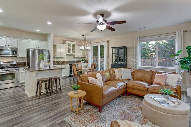 Building Photo - 21724 SW Vintner Ln