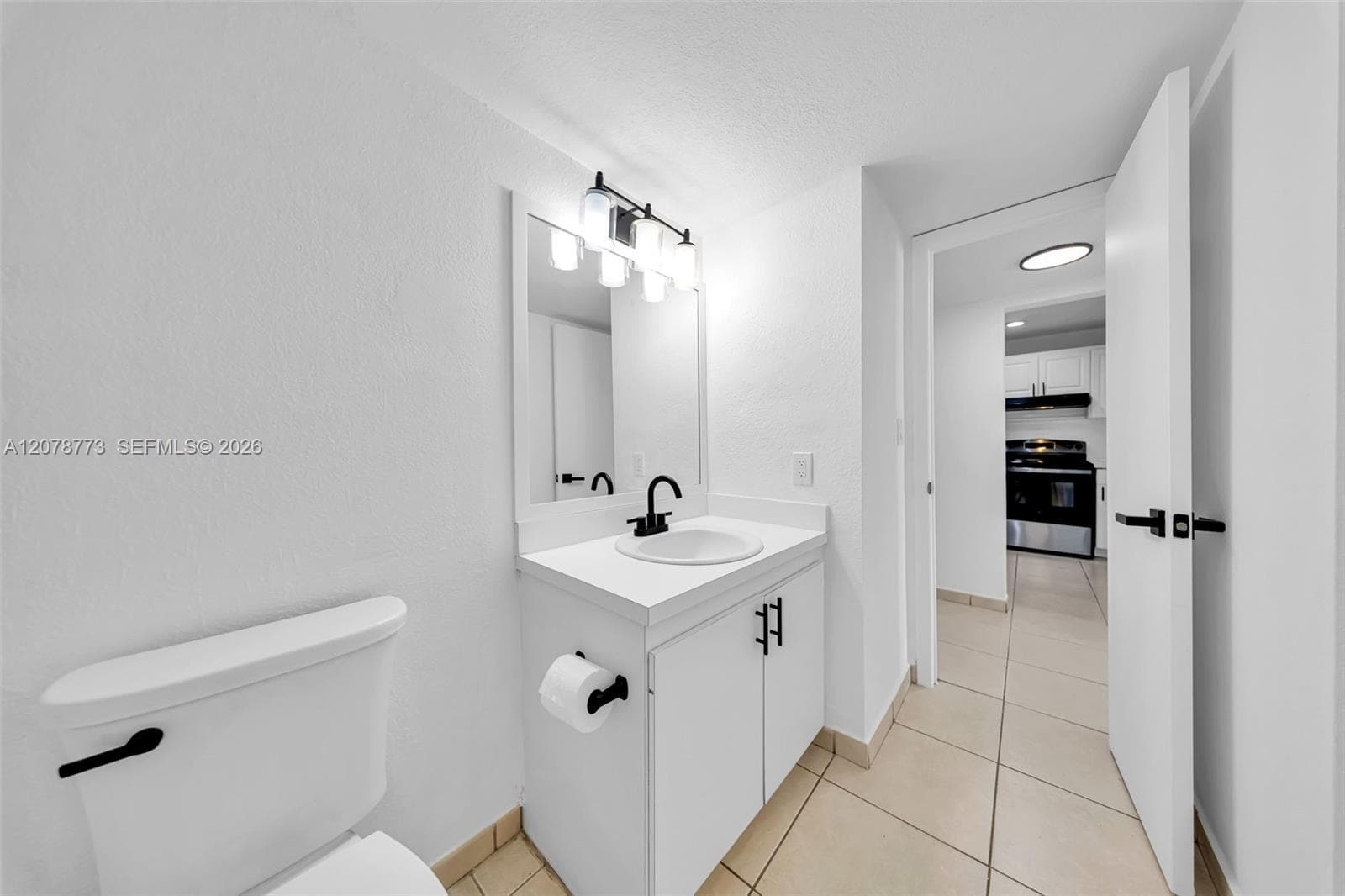 Building Photo - 9360 Fontainebleau Blvd