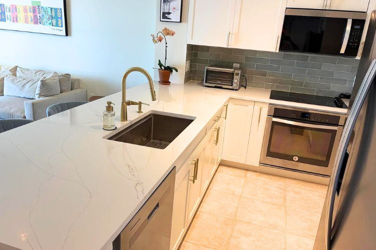 Building Photo - 1551 N Flagler Dr