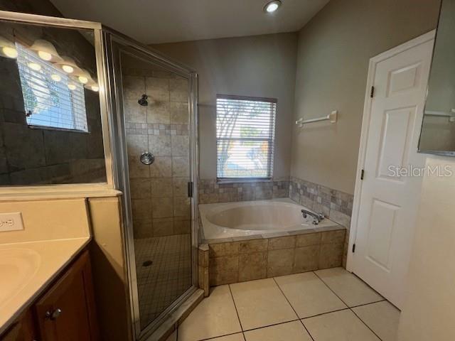 Building Photo - 202 Woodbury Pines Cir