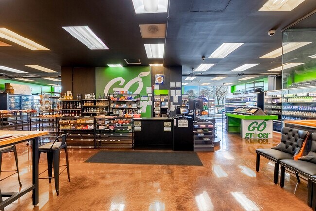 Building Photo - 4800 S Chicago Beach Dr