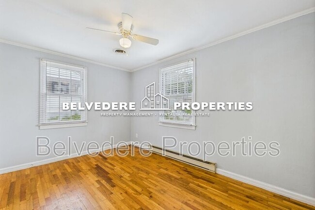 Building Photo - 1003 Cleburne St