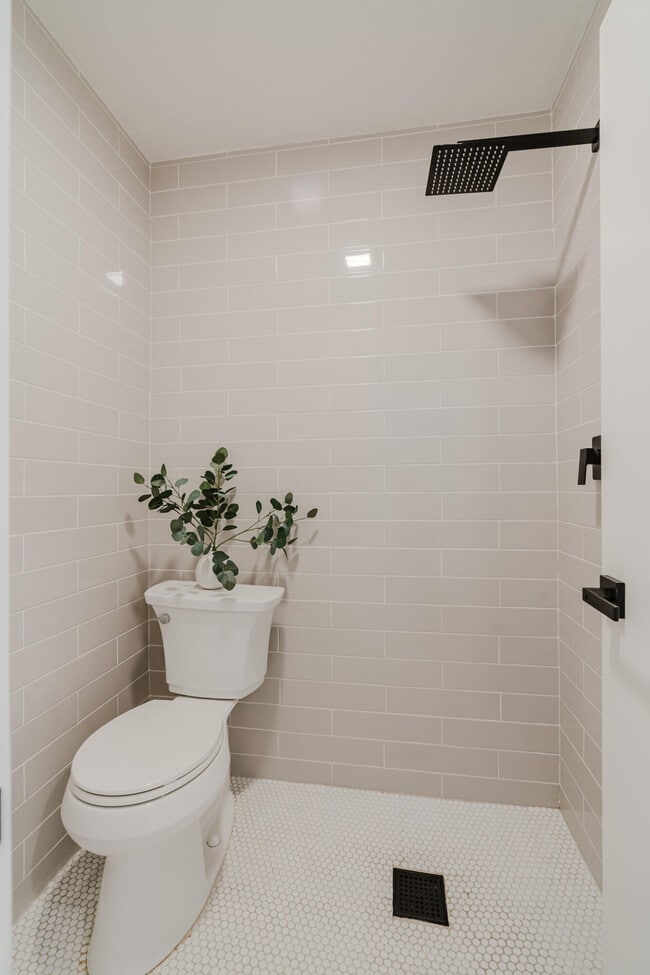 Building Photo - 52801 Avenida Alvarado
