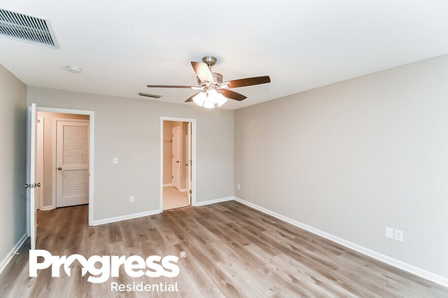 Building Photo - 12248 Pebble Point Dr W