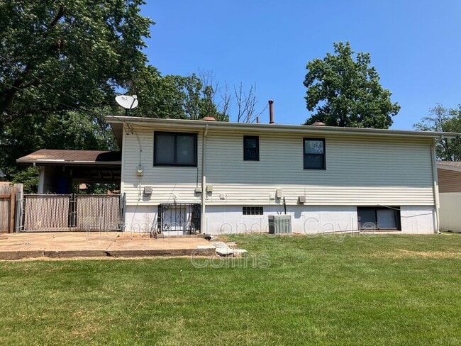 Building Photo - 1310 Leisure Dr