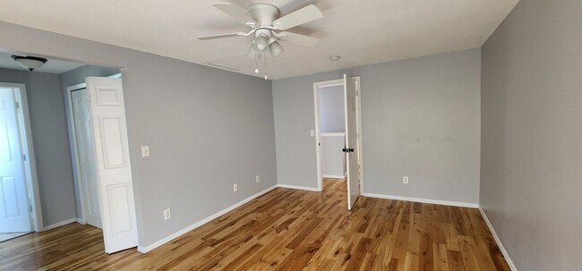 Building Photo - 4236 S Tempe Ct