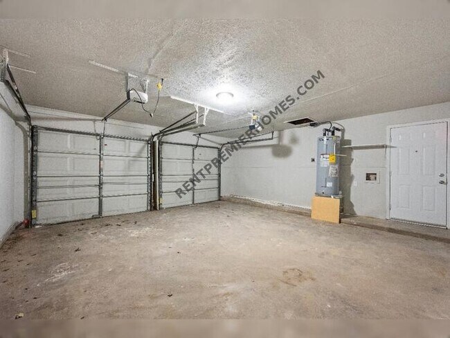 Building Photo - 2510 S Fielder Rd
