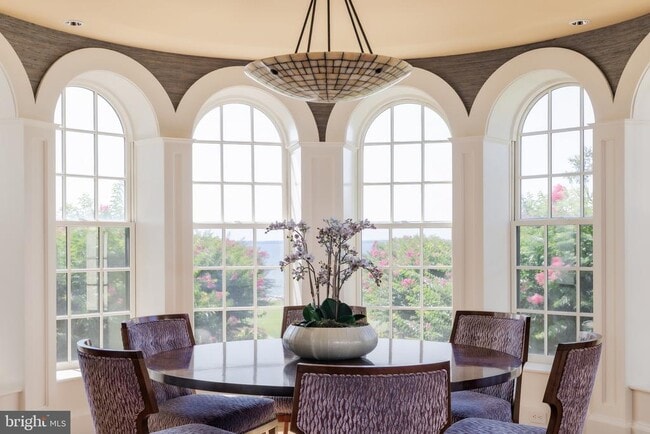 Building Photo - 200 Bridgeview Ln