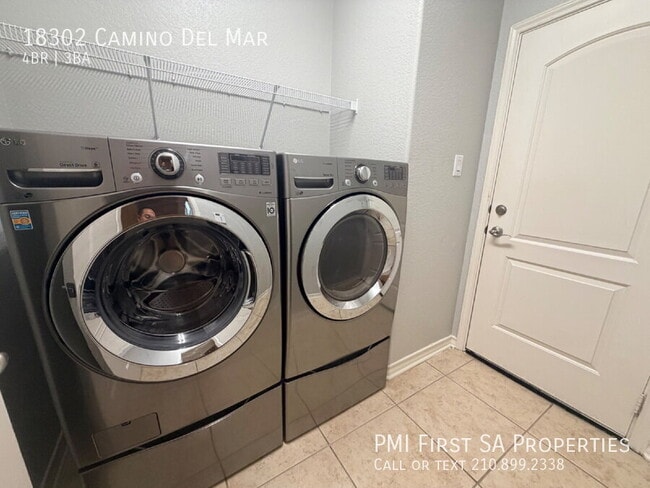 Building Photo - 18302 Camino del Mar