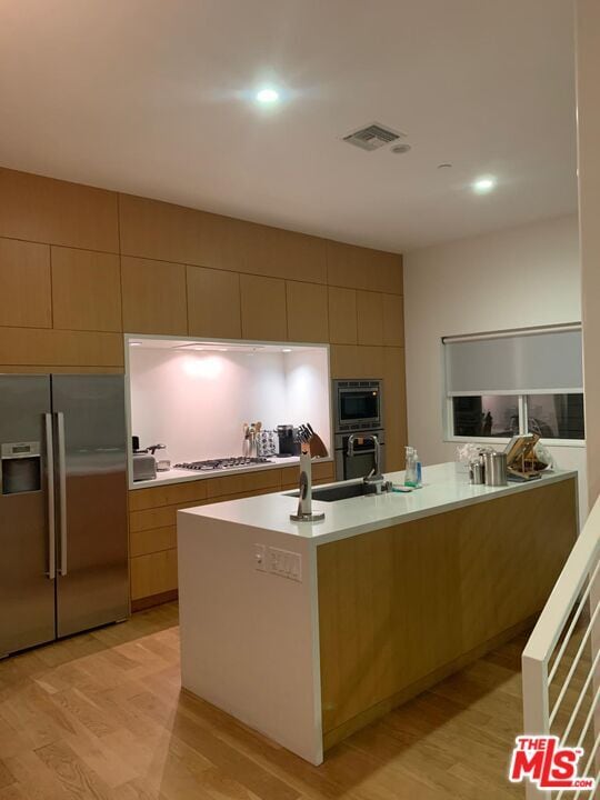 Building Photo - 338 Rennie Ave