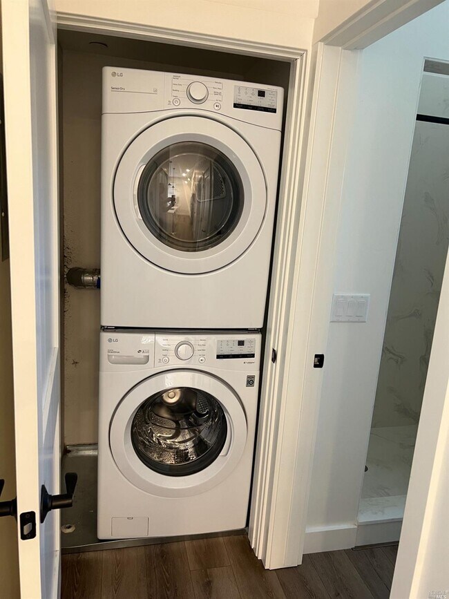 21405 Geyserville Ave 21405 Geyserville Ave Geyserville CA 95441