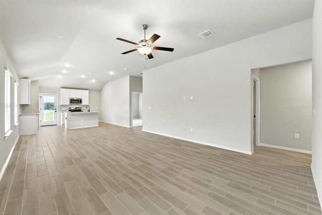 Building Photo - 149 Hackberry Ln