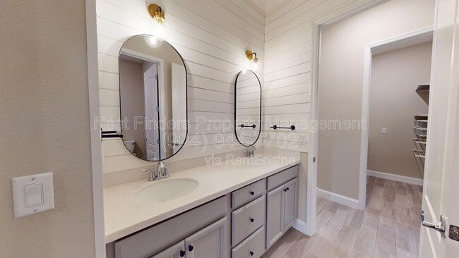 Building Photo - 57 Carina Trl