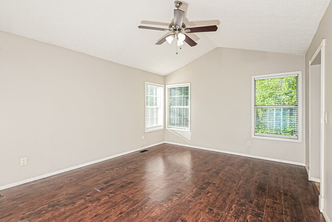 Building Photo - 871 Hampton Hill Ct