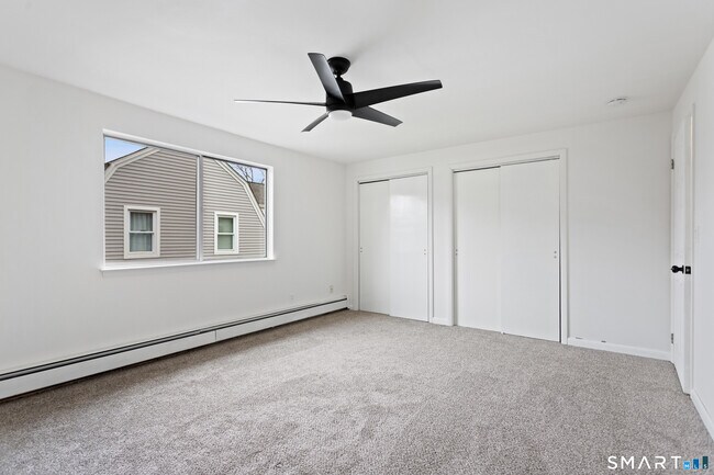 Building Photo - 1103 Shippan Ave