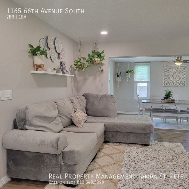 Building Photo - OUTSTANDING ST PETERSBURG POOL HOME AVAILA...