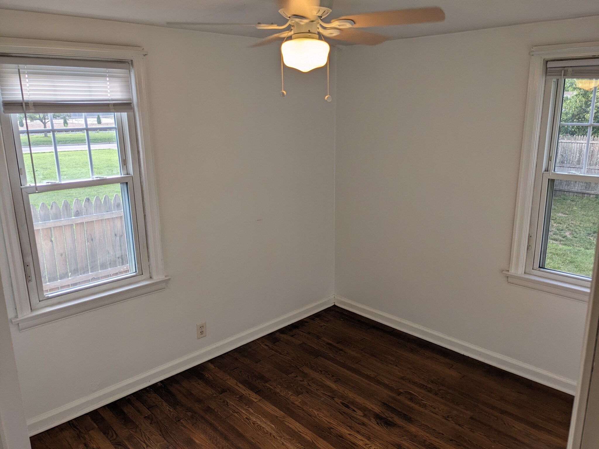 Building Photo - 4610 Belleview Ave