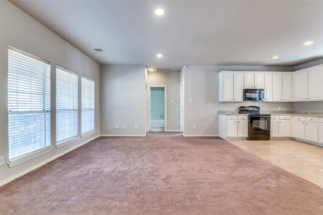 Building Photo - 8690-8690 Holly St