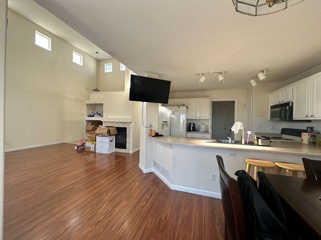 Building Photo - 3 bedroom single family home for rent in Thornton!