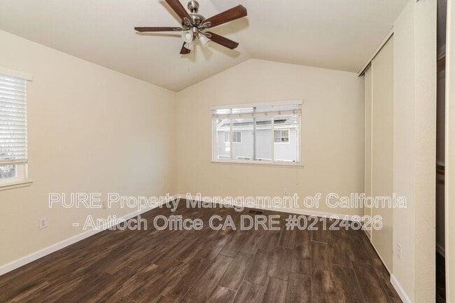 Building Photo - 1100 Twinbridge Ct